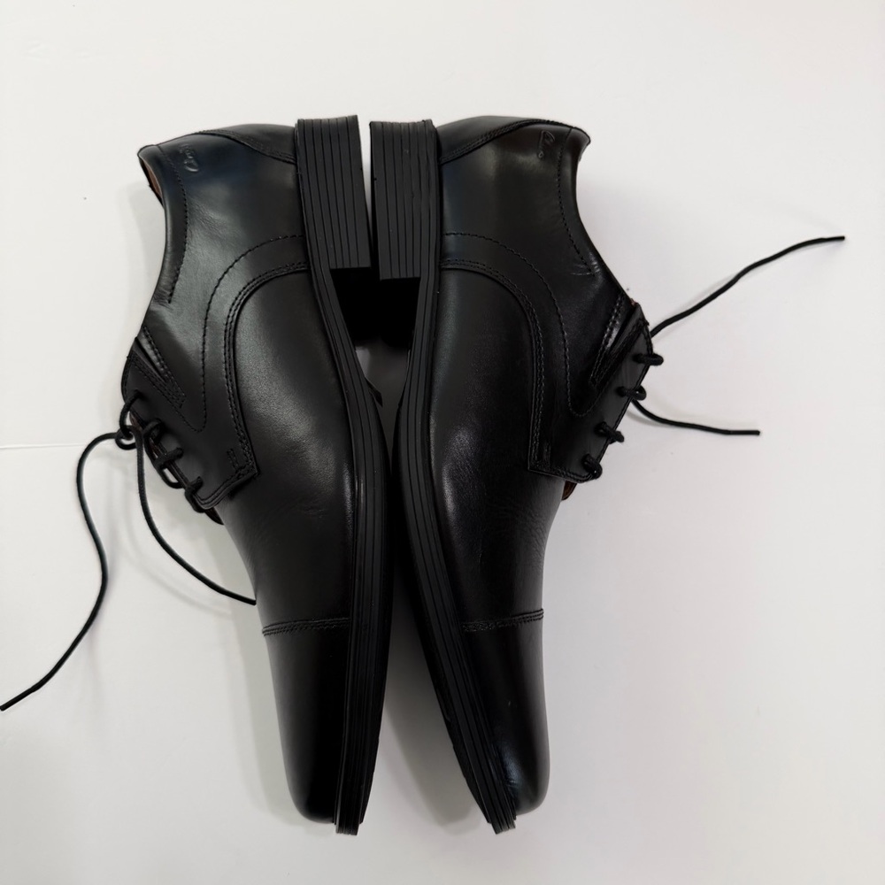 Clarks Black Leather Cap-Toe Derby Shoes - Picture 3 of 12